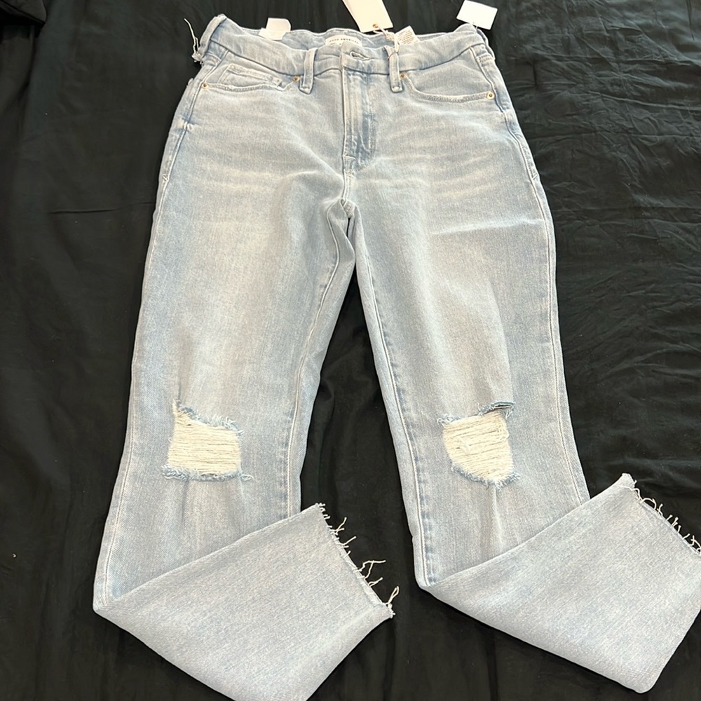 Good American-good legs crop! Size 6/28 inseam 27